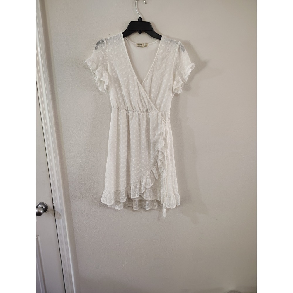 Charmed Hearts White Swiss Dot Faux Wrap Mini Dress Ruffle Flutter Sleeve Medium